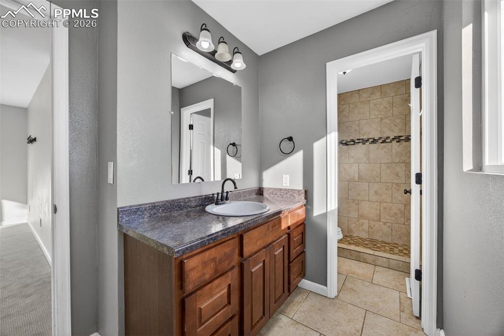 Image 23 of 50: Master Bathroom