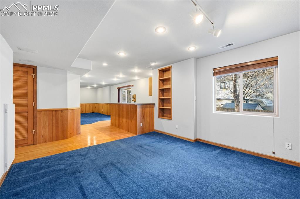 Image 43 of 50: Recreation Room