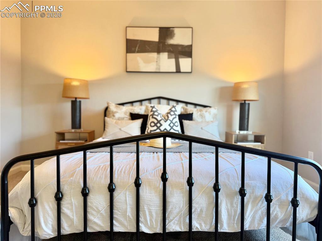 Image 18 of 41: View of bedroom