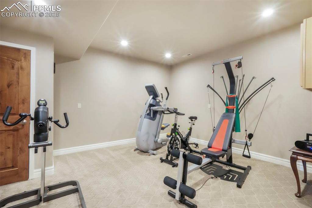 Image 34 of 50: Exercise Room