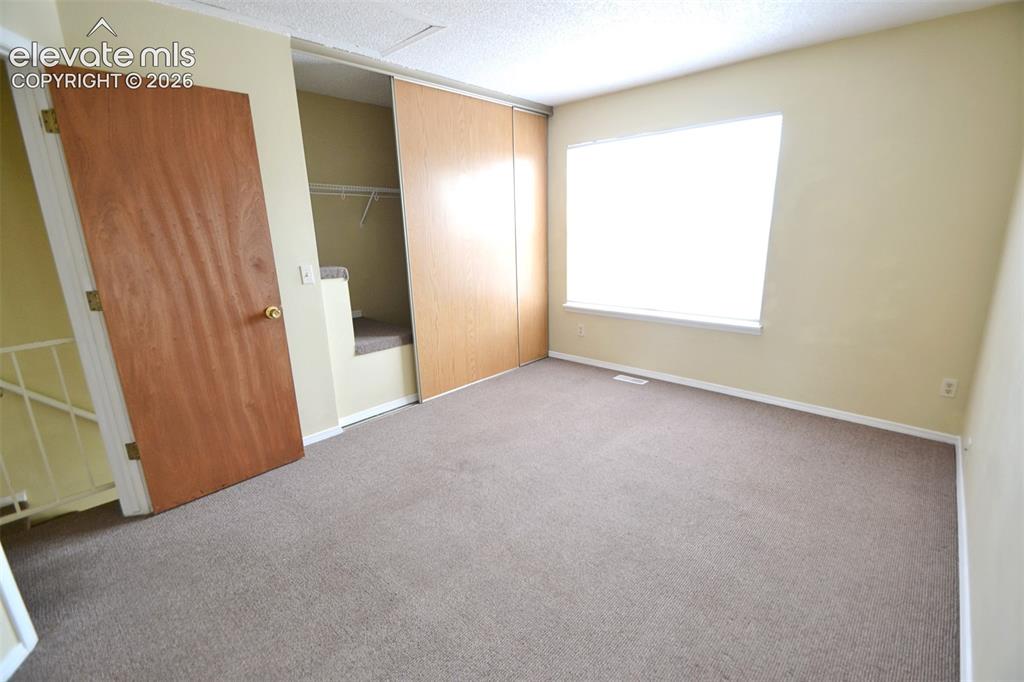 Image 16 of 35: Bedroom