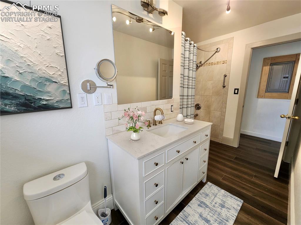 Image 10 of 50: Virtually staged