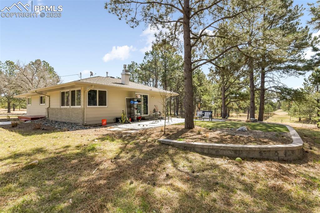 Image 33 of 50: Back of Structure