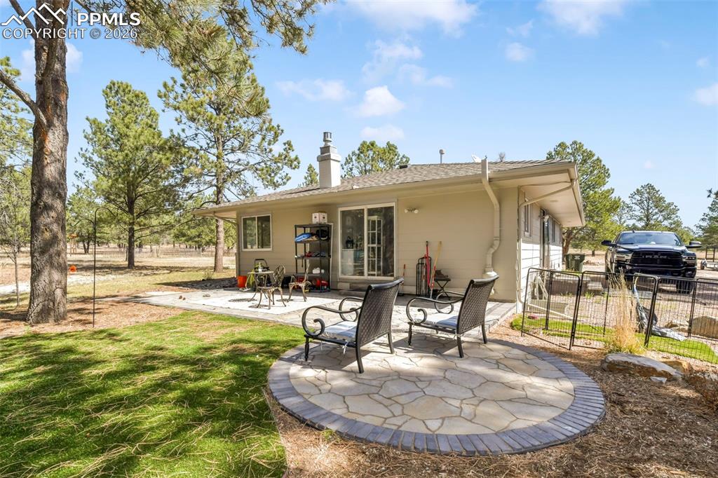 Image 34 of 50: Back of Structure