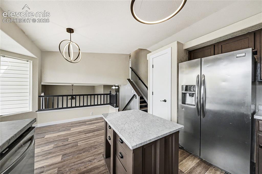 Image 10 of 28: Kitchen