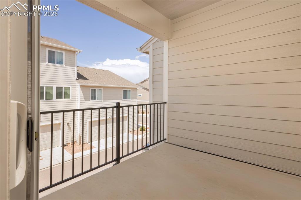 Image 18 of 32: Balcony