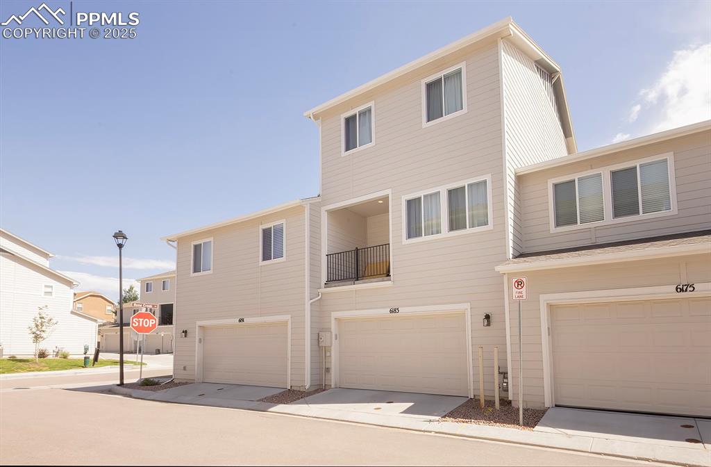 Image 32 of 32: Back of Structure