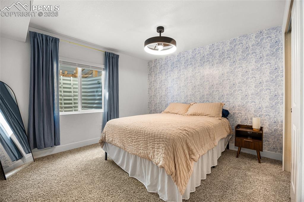 Image 31 of 43: Bedroom