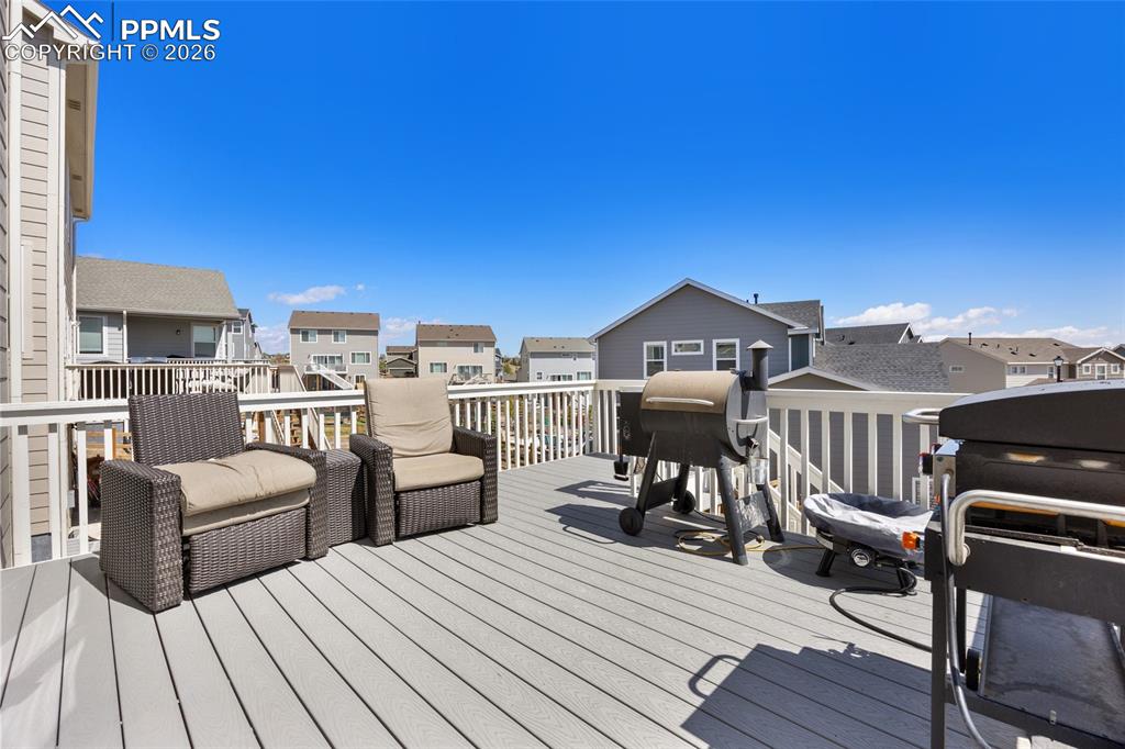 Image 34 of 43: Deck