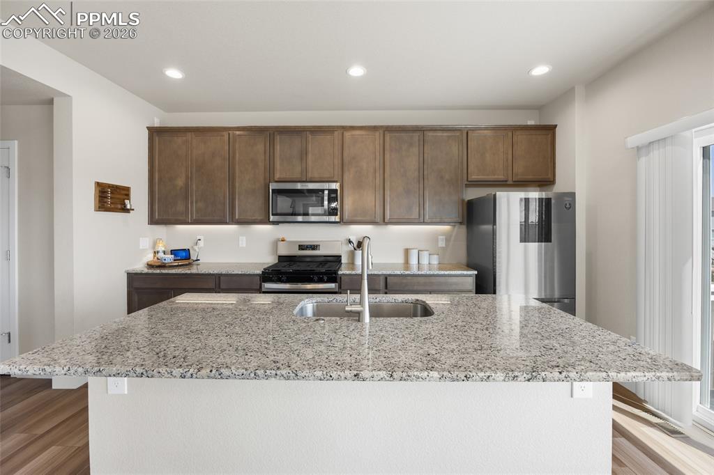 Image 8 of 43: Kitchen