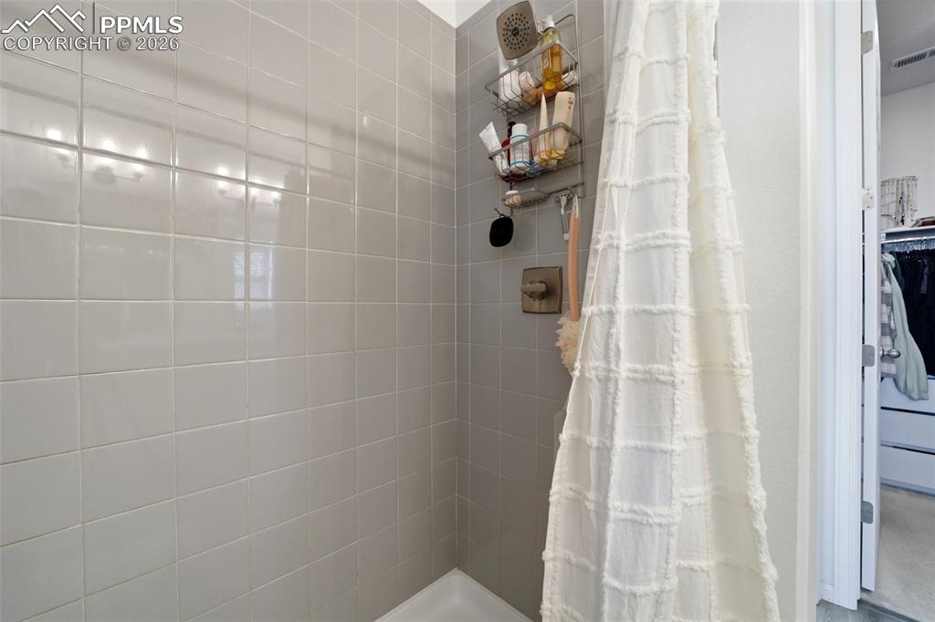 Image 29 of 45: Master Bathroom