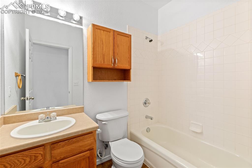 Listing 8315097, Image 16 of 29