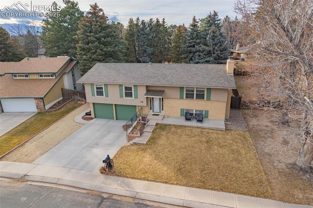 Image 1 of 42: Front of Structure