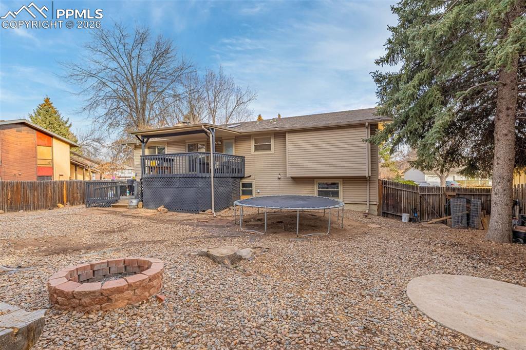 Image 31 of 42: Back of Structure