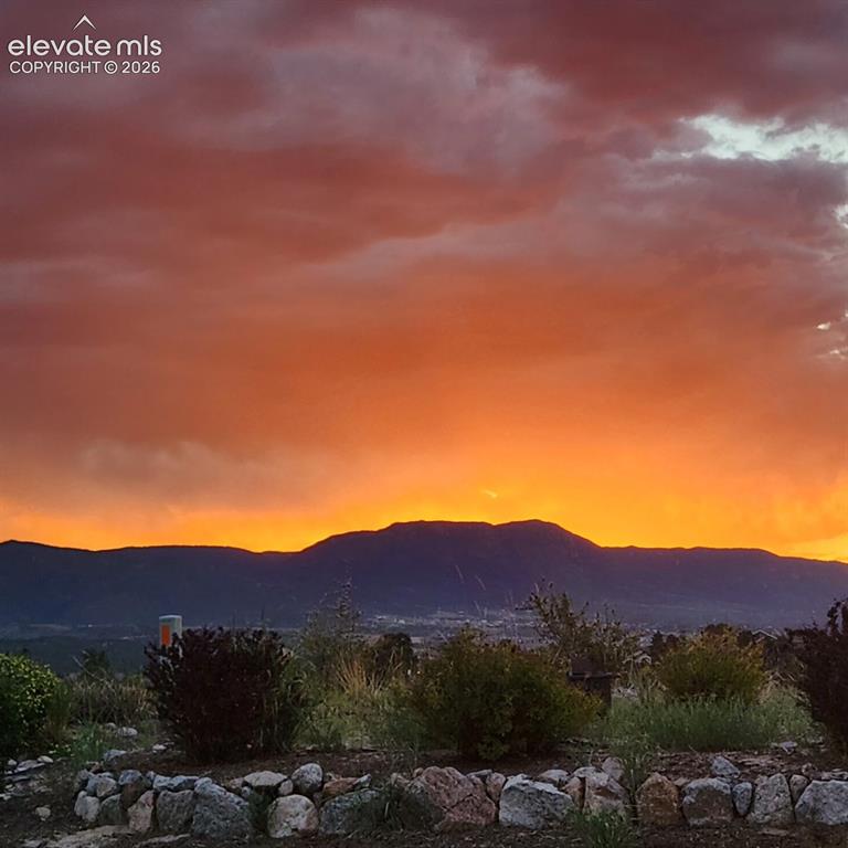 Image 5 of 49: View