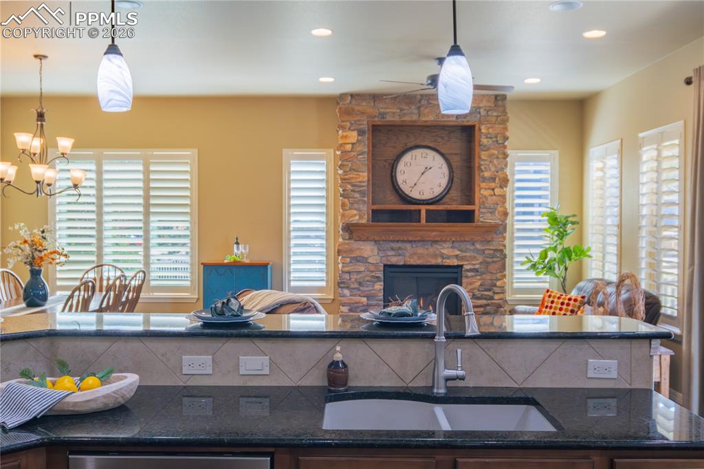 Image 11 of 49: Kitchen