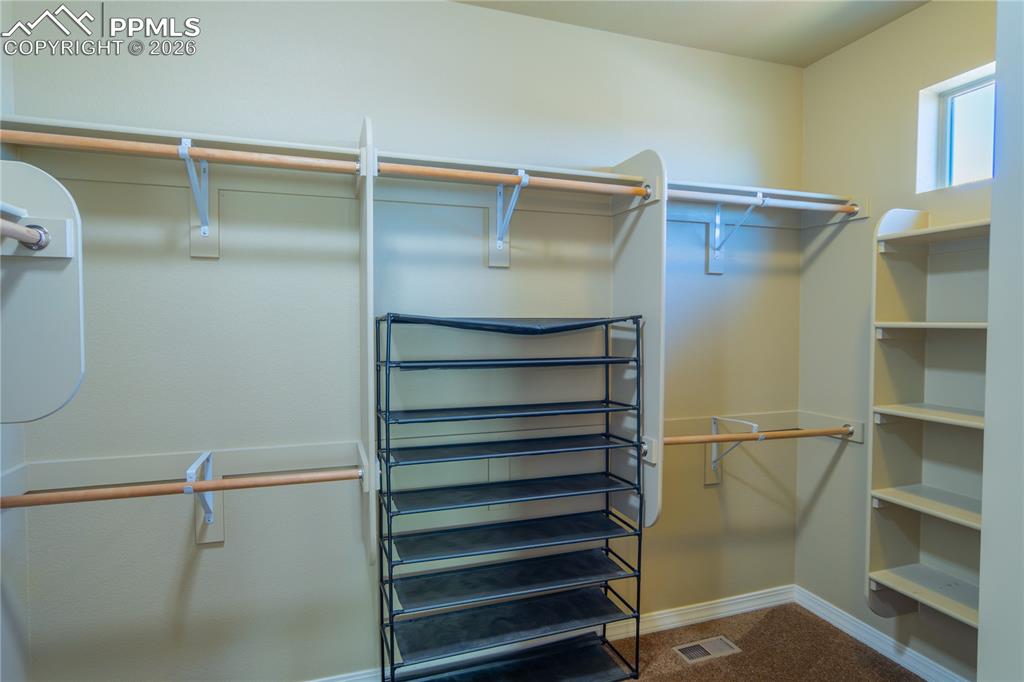 Image 26 of 49: Closet