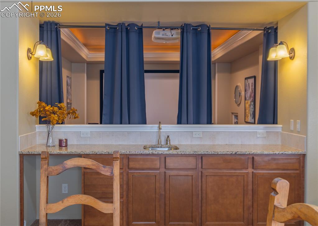 Image 33 of 49: Bathroom