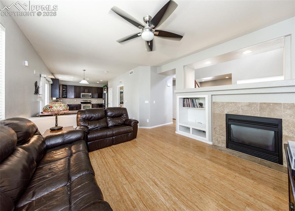 Image 10 of 50: Living Room