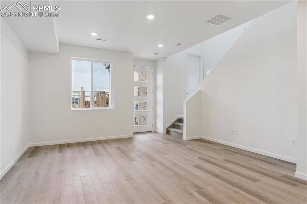 Image 6 of 19: Living Room