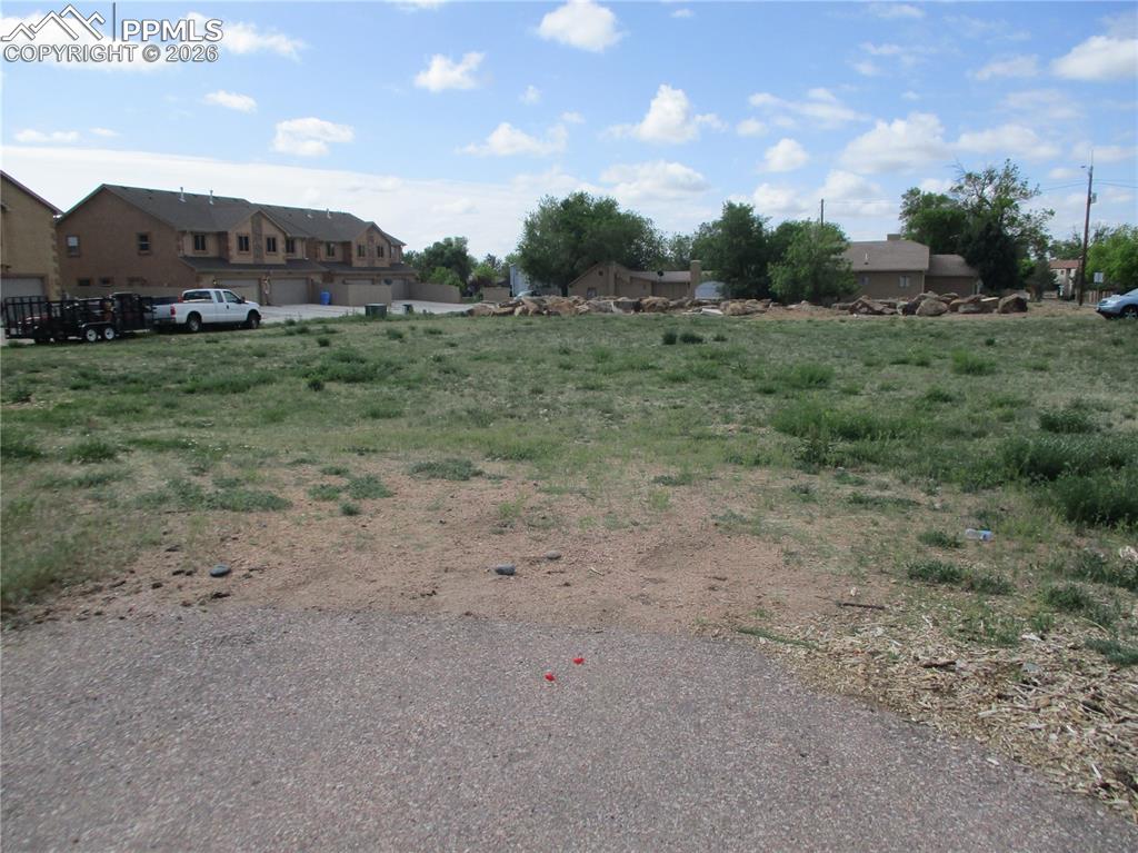 Image 2 of 3: No Description Available