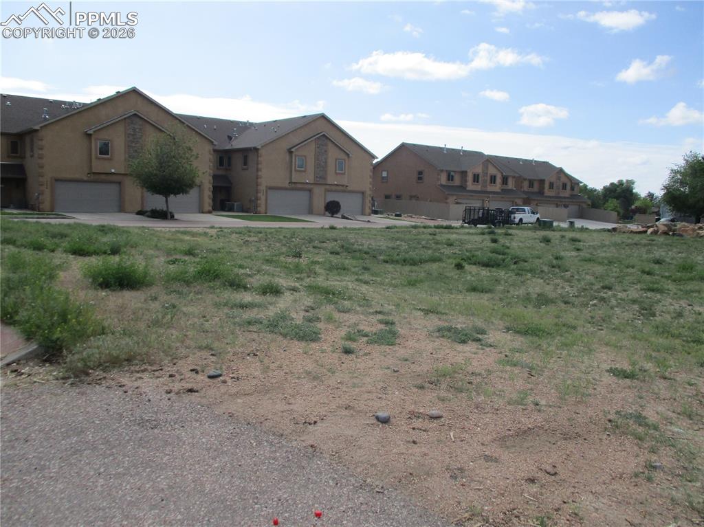 Image 3 of 3: No Description Available