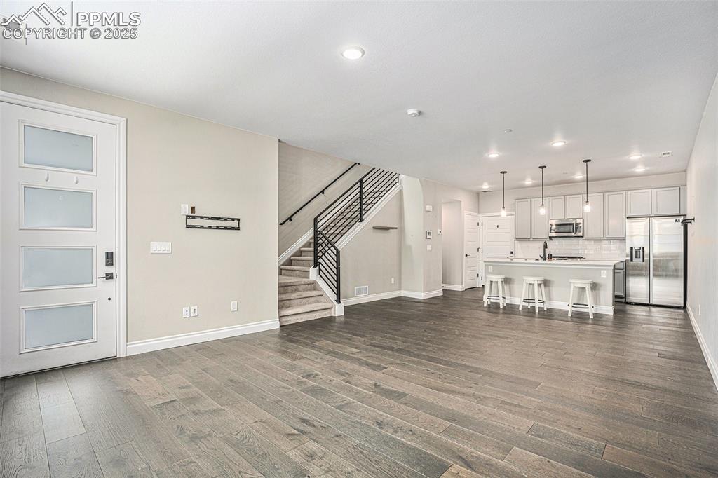 Image 7 of 28: Living Room