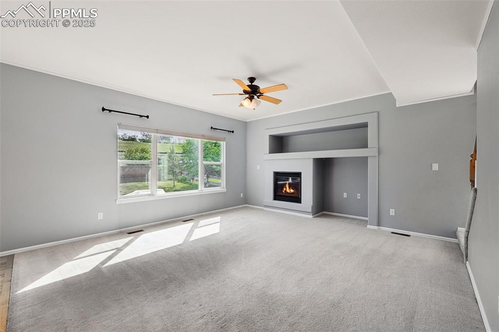 Image 12 of 39: Family Room