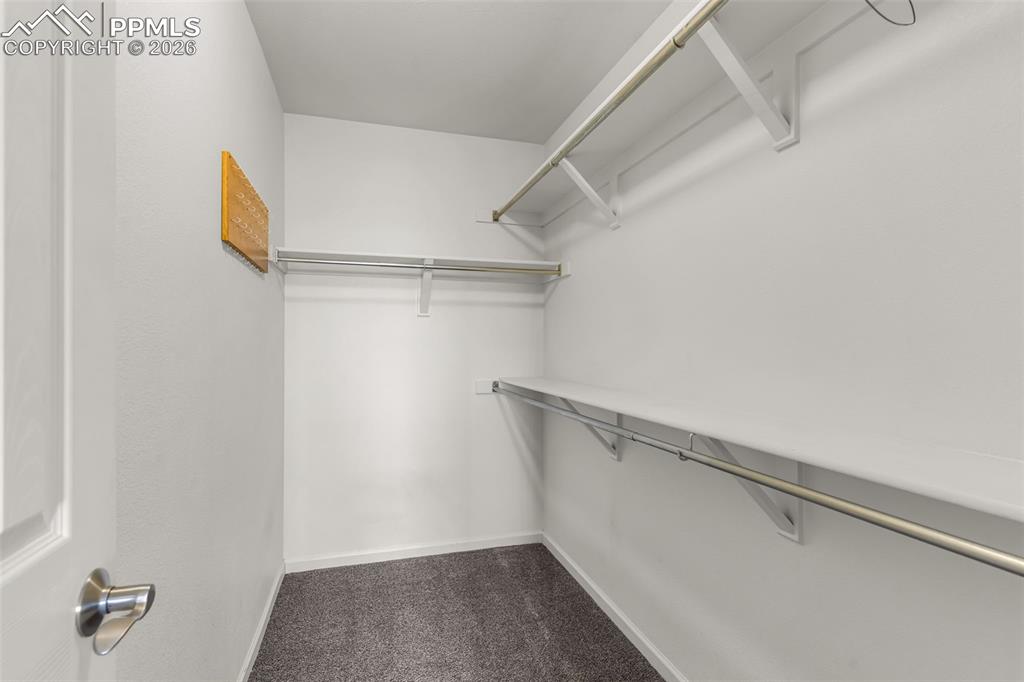 Image 19 of 38: Closet