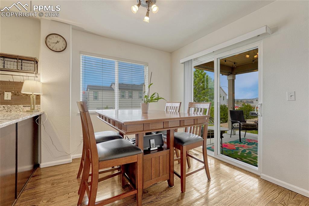 Image 13 of 38: Dining Area