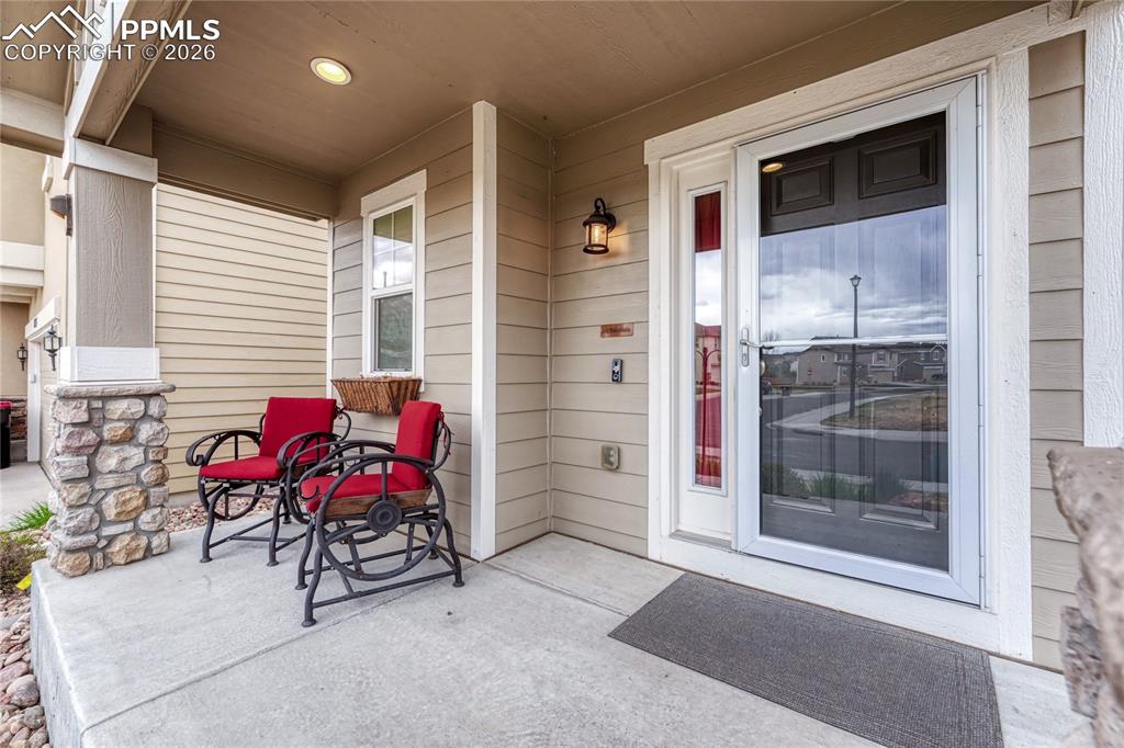 Image 2 of 38: Entry