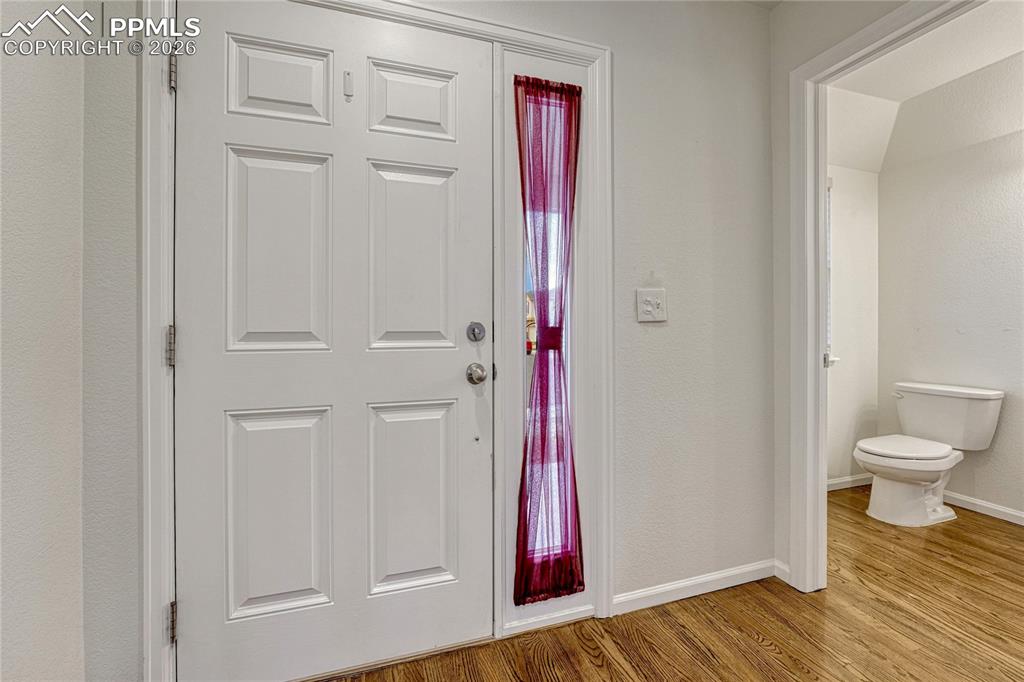 Image 9 of 38: Entry