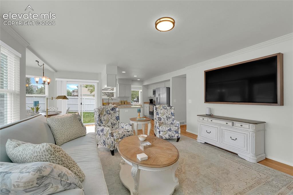 Image 3 of 35: Family Room