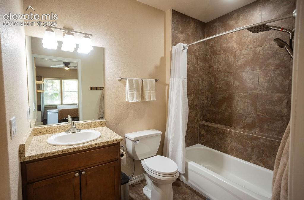 Image 24 of 40: Basement En-Suite Bathroom