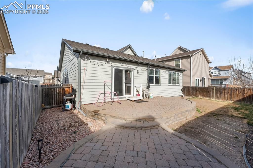 Image 25 of 32: Back of Structure