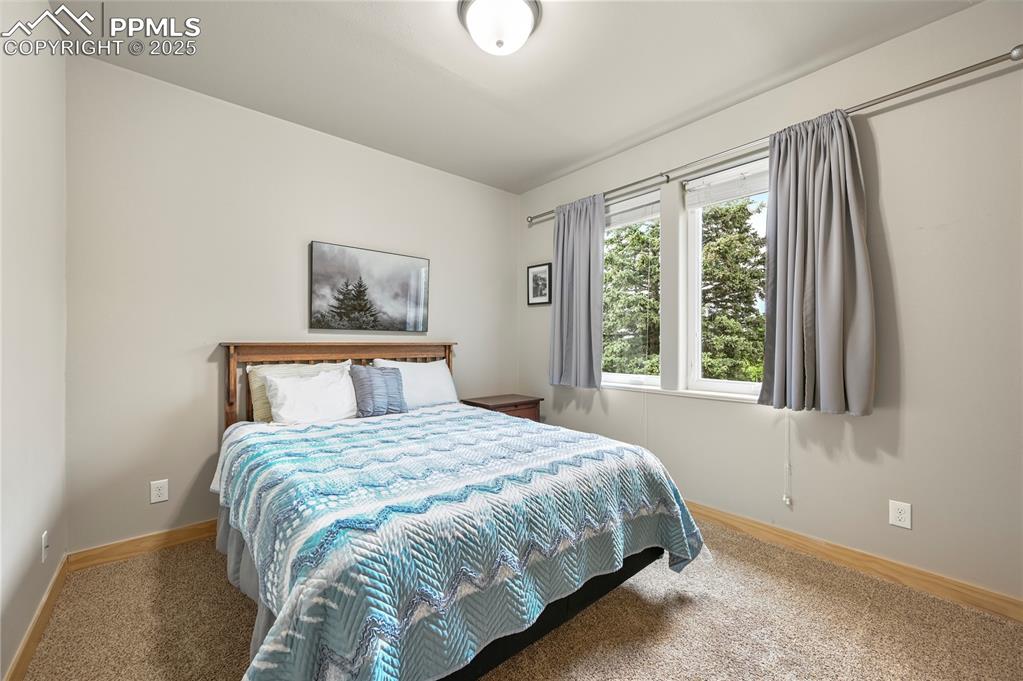 Image 19 of 39: Bedroom