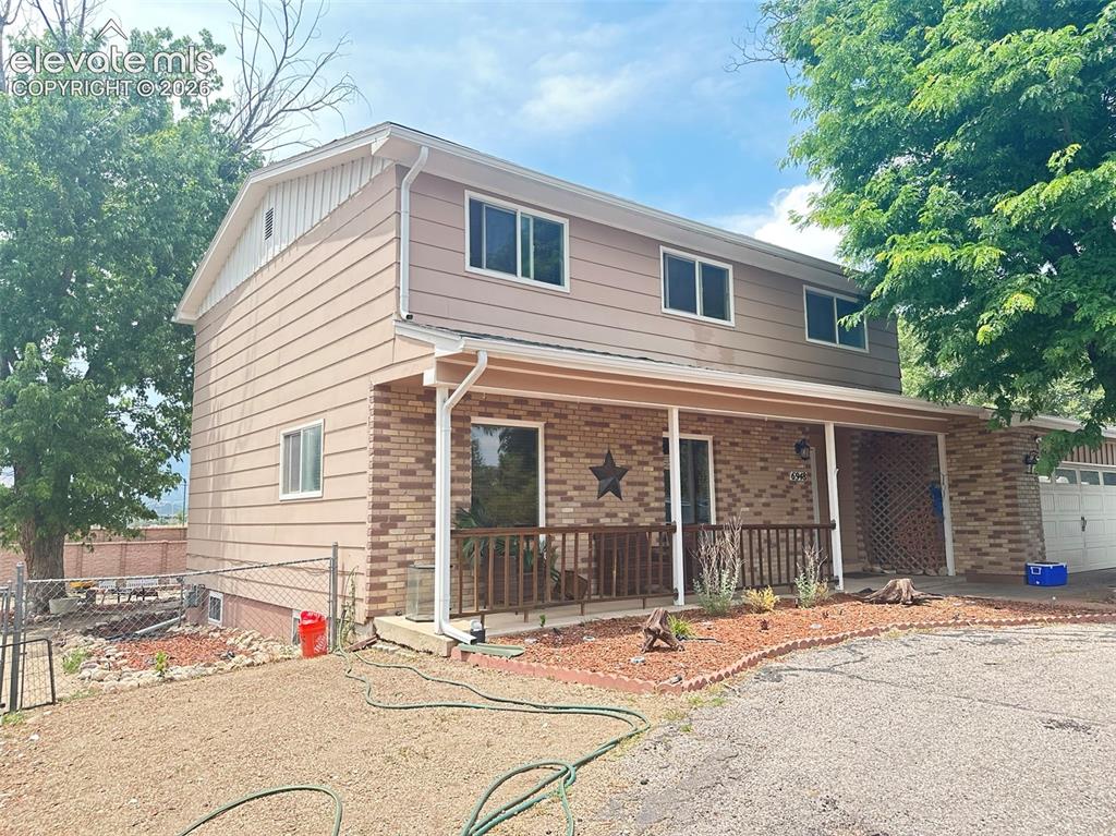 Image 2 of 34: Front of Structure
