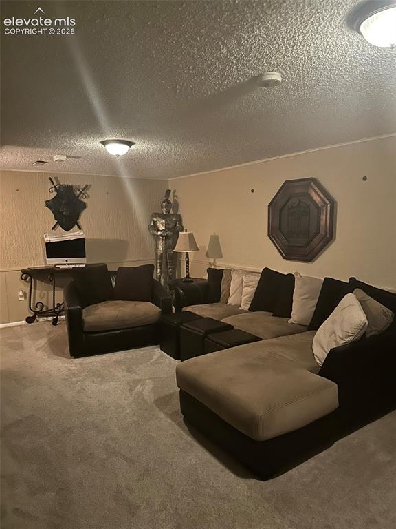 Image 34 of 34: Living Room