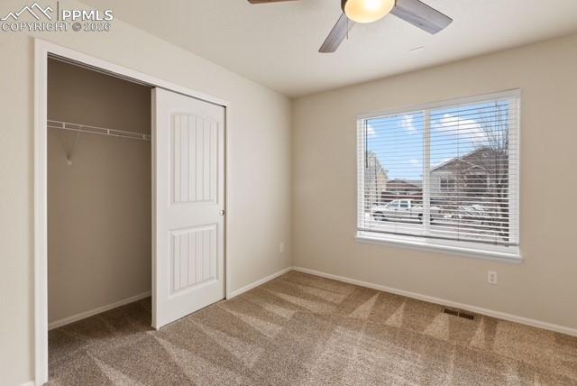 Image 19 of 44: Bedroom