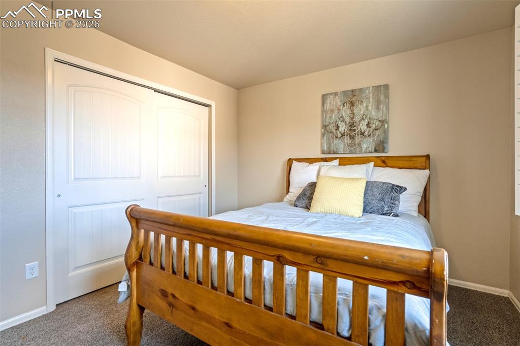 Image 24 of 41: Bedroom