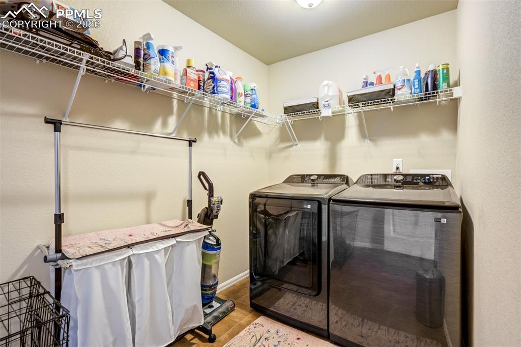 Image 26 of 41: Laundry