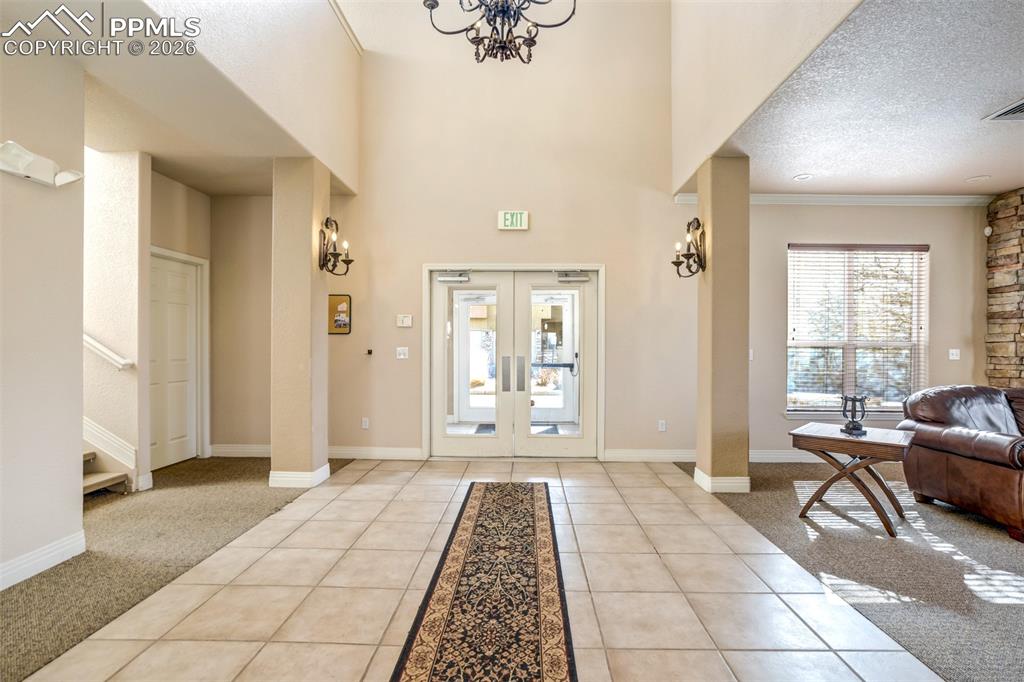 Image 36 of 41: Entry