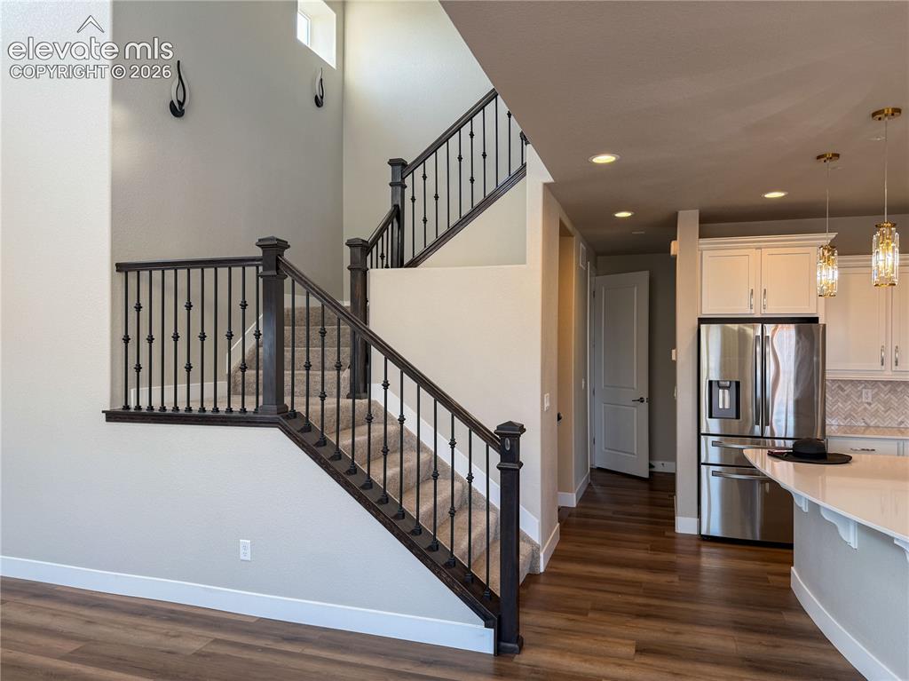 Image 14 of 50: Spacious Living room with fireplace 