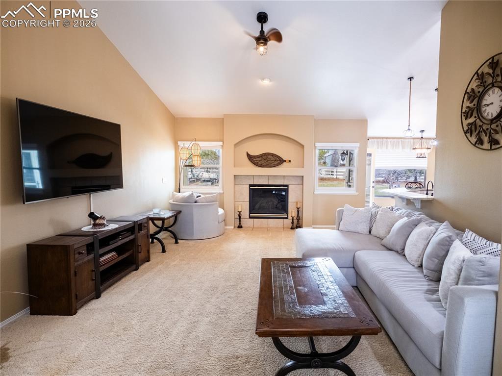 Image 10 of 50: Living Room