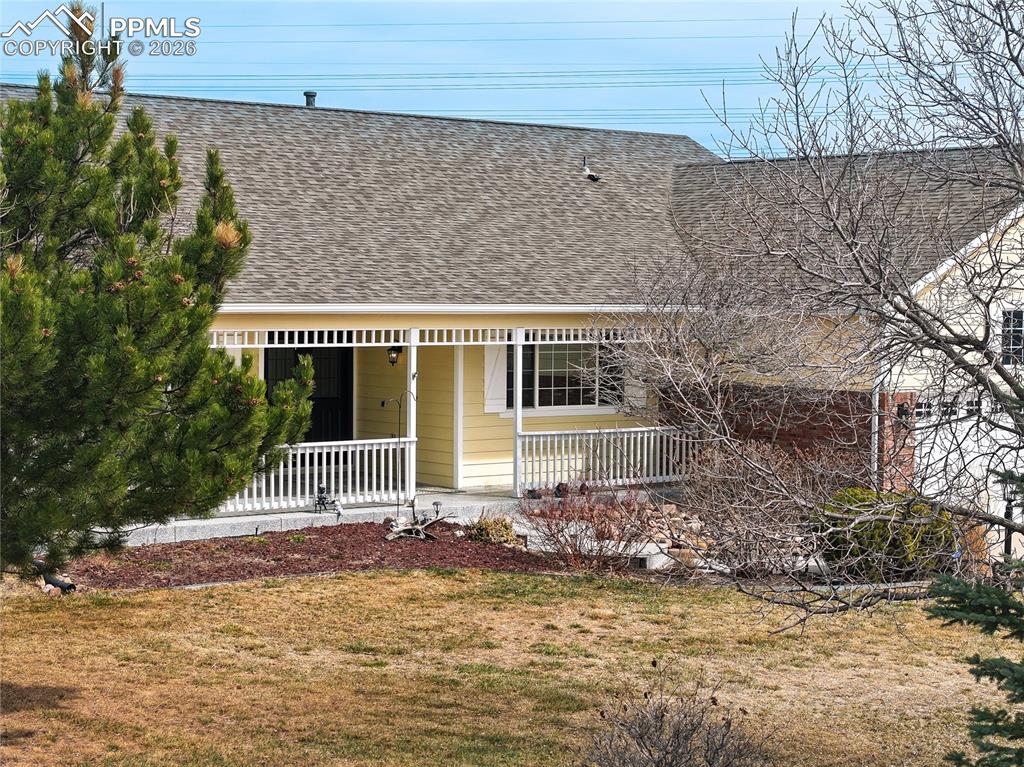 Image 4 of 50: Front of Structure