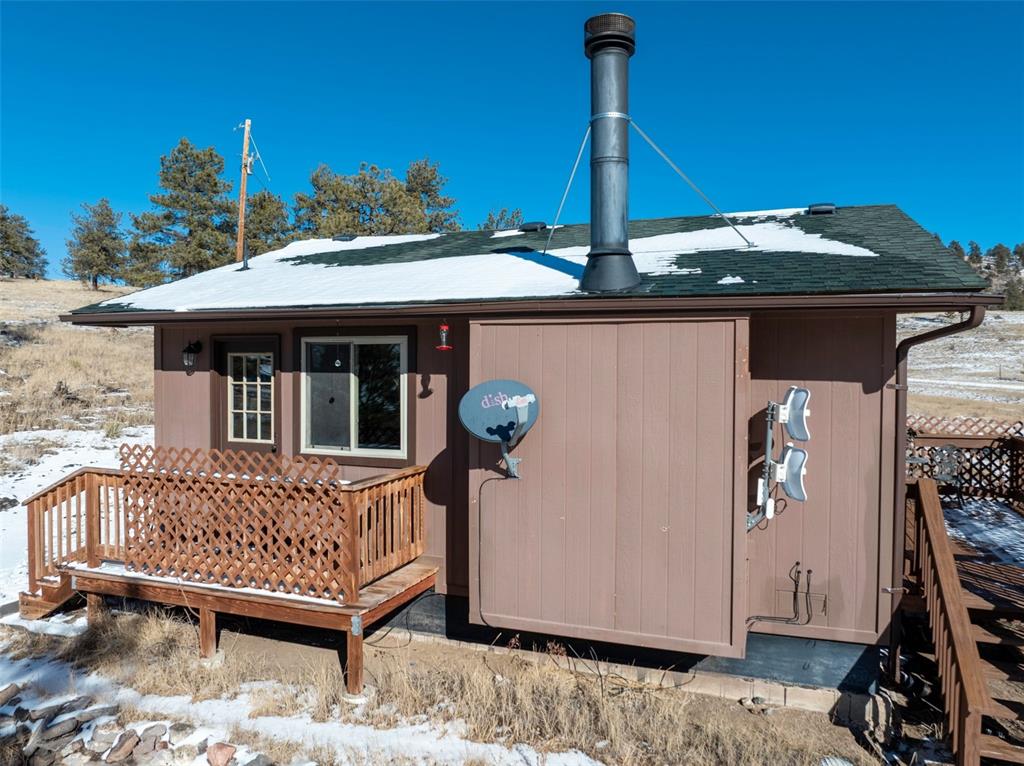 Image 40 of 41: Side of Structure