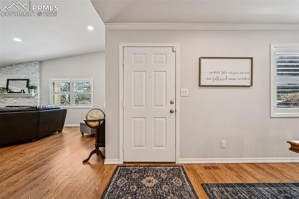 Image 19 of 41: Open floorplan and SO inviting when you step inside