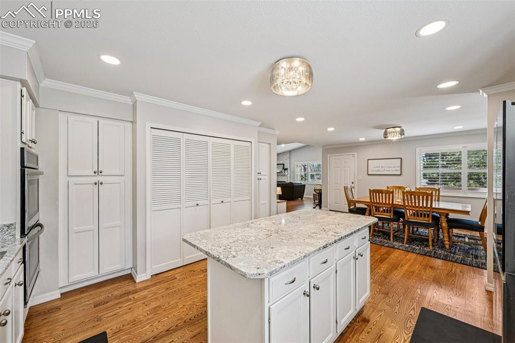 Image 9 of 41: Wall to wall pantry storage!