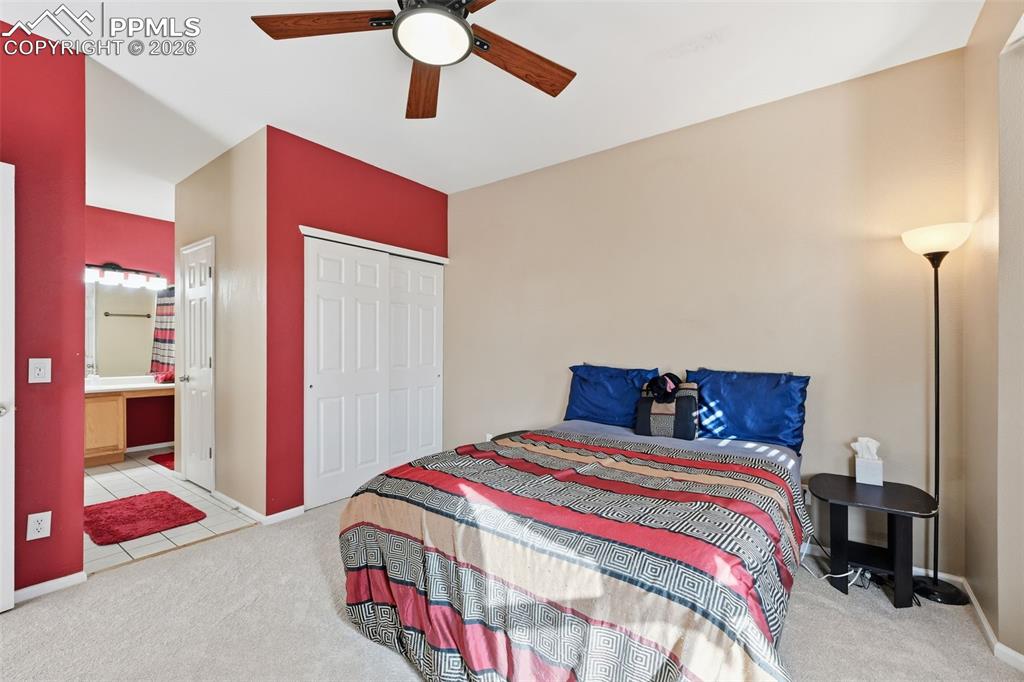 Image 10 of 21: Bedroom