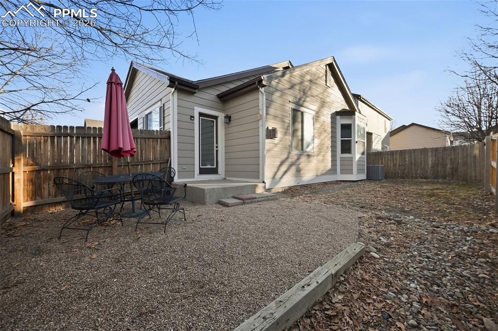 Image 19 of 21: Back of Structure